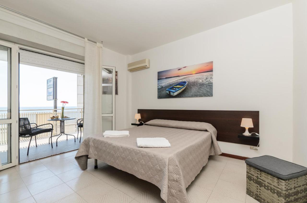 Marina D'Agro Residence Santa Teresa Di Riva Exterior photo